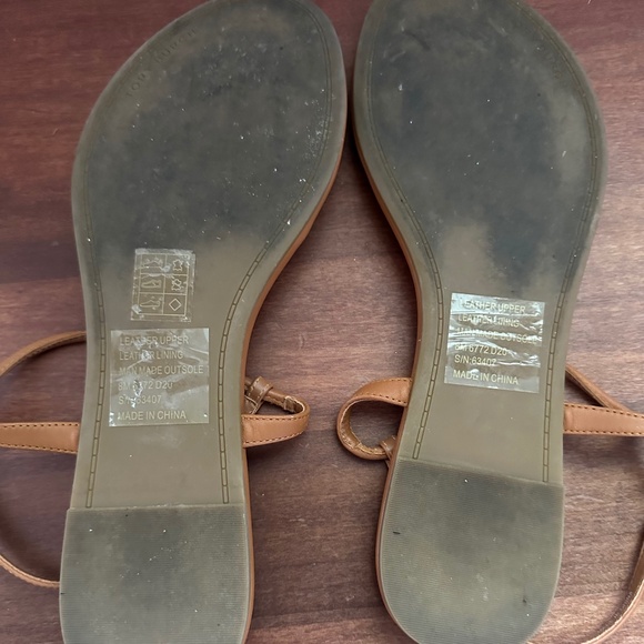 Tory Burch Emmy Flat Leather Sandal - size 8m - Picture 2 of 2